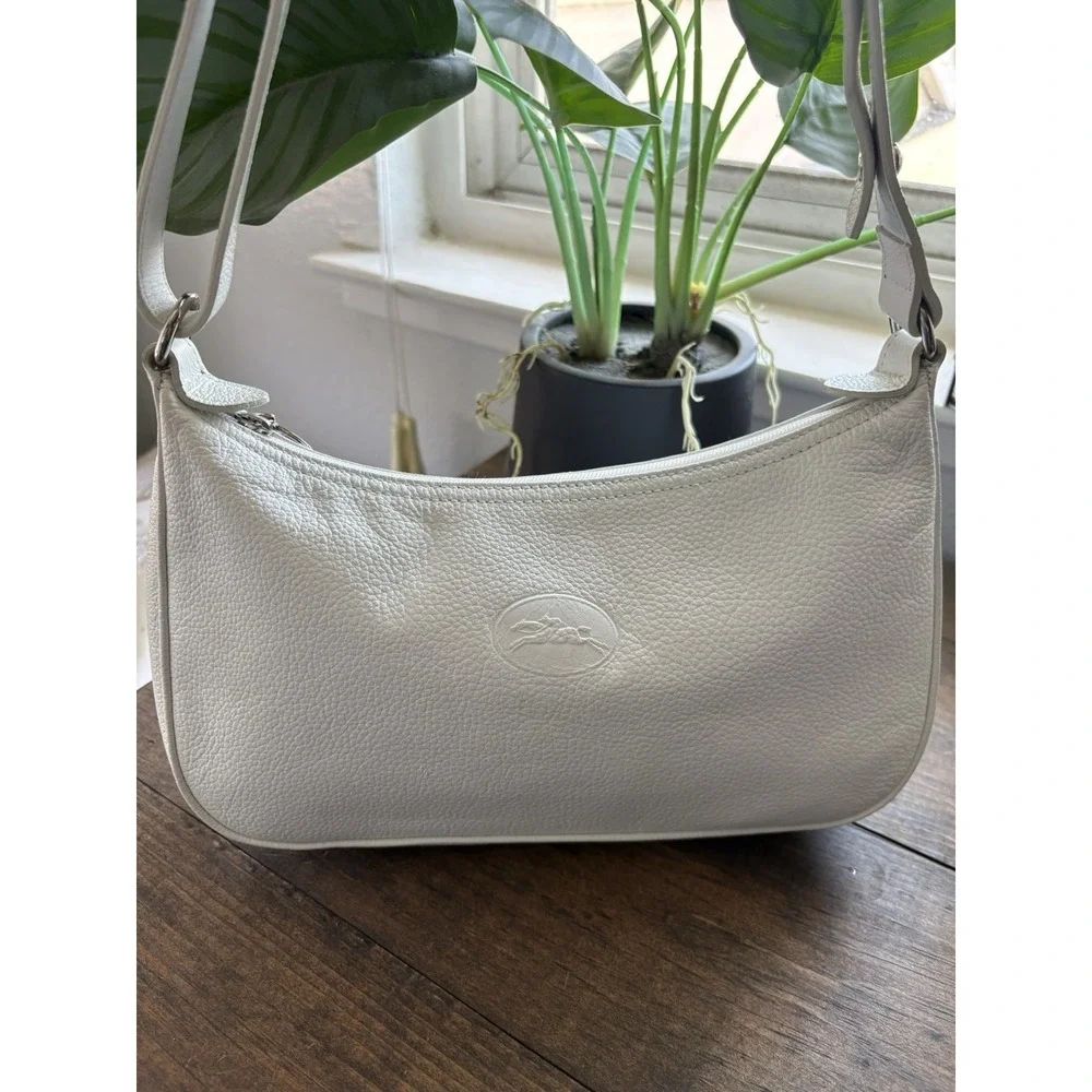 Longchamp Vintage Pebble Leather Baguette Shoulder Bag White Y2K Minimalist